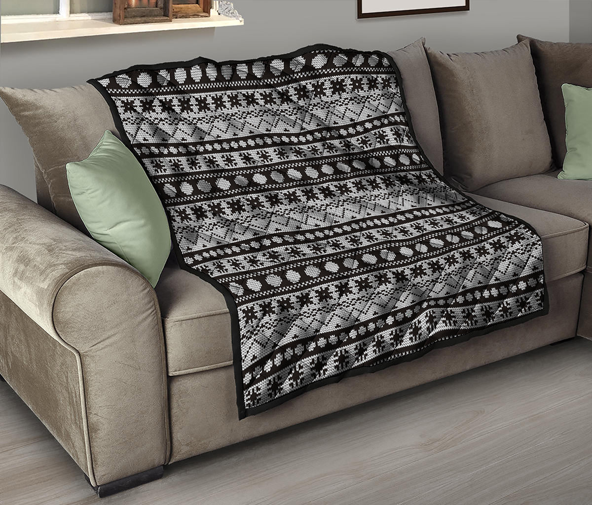 White And Black Knitted Pattern Print Quilt