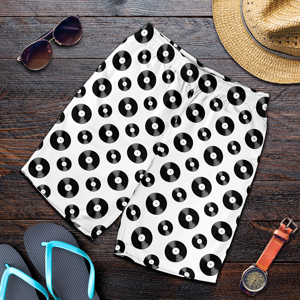 White And Black Vinyl Pattern Print Men's Shorts