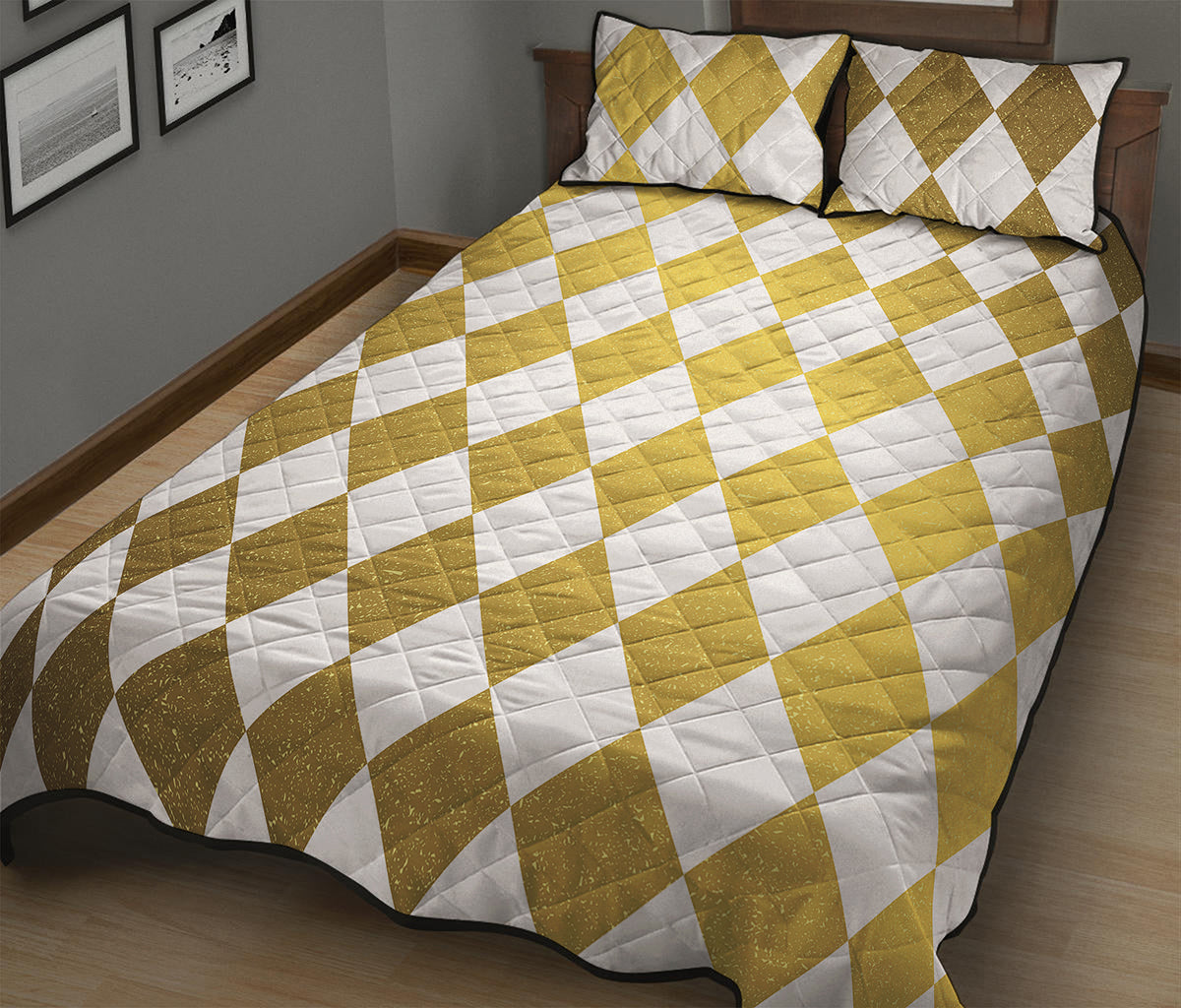 White And Gold Harlequin Pattern Print Quilt Bed Set