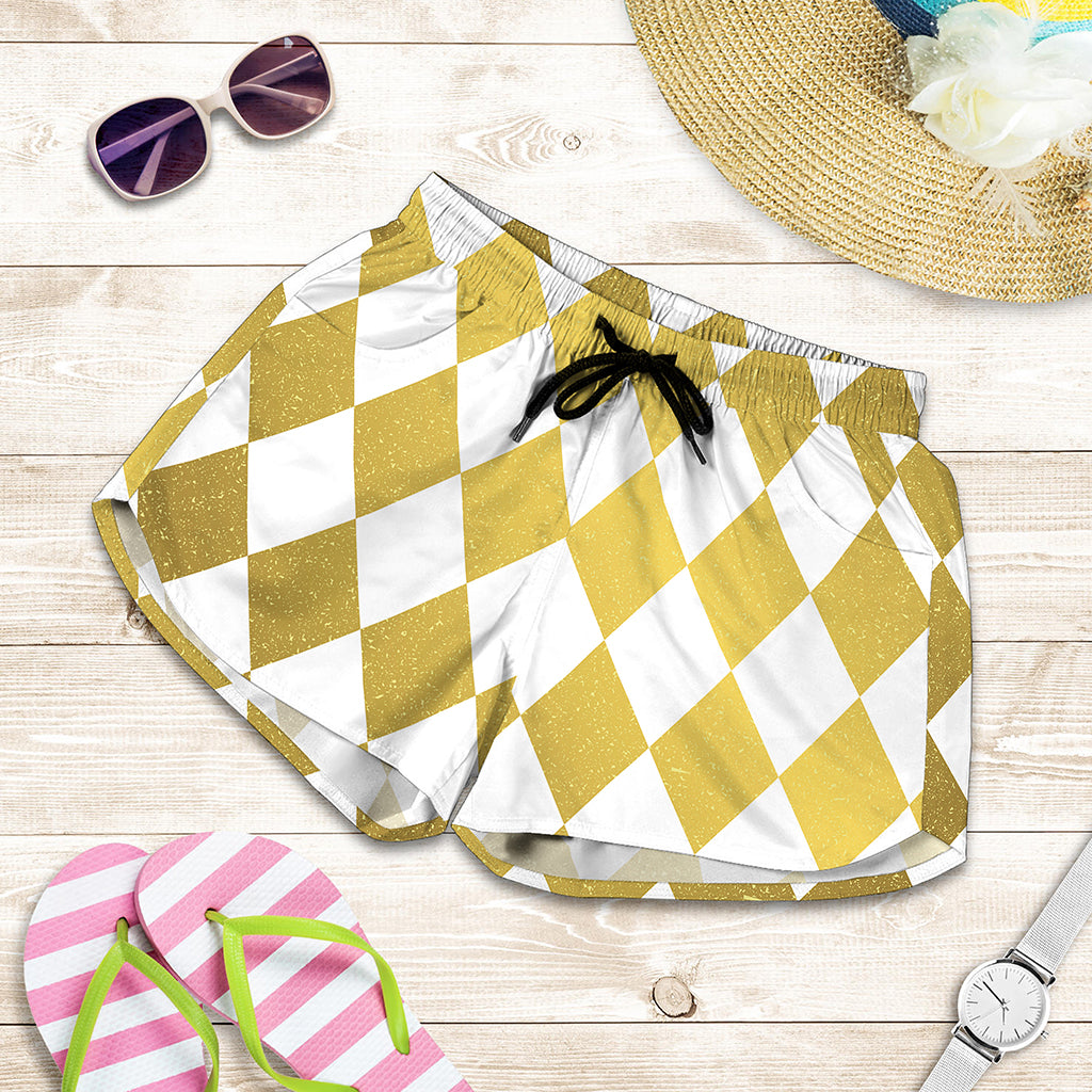 White And Gold Harlequin Pattern Print Women's Shorts