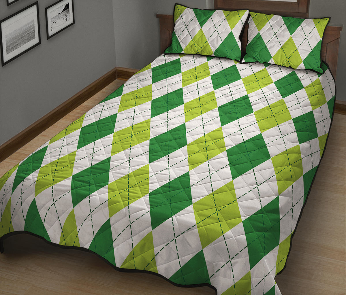 White And Green Argyle Pattern Print Quilt Bed Set