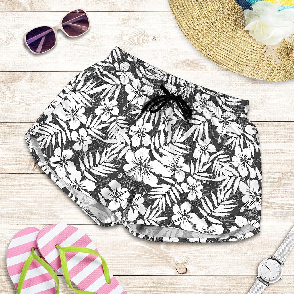 White And Grey Hawaiian Pattern Print Women's Shorts