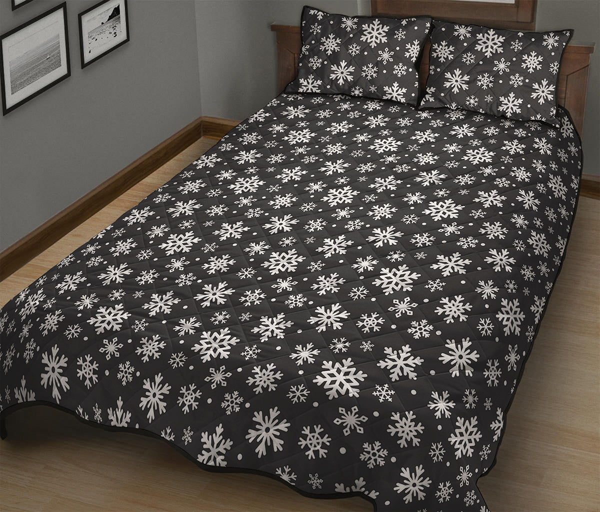 White And Grey Snowflake Pattern Print Quilt Bed Set