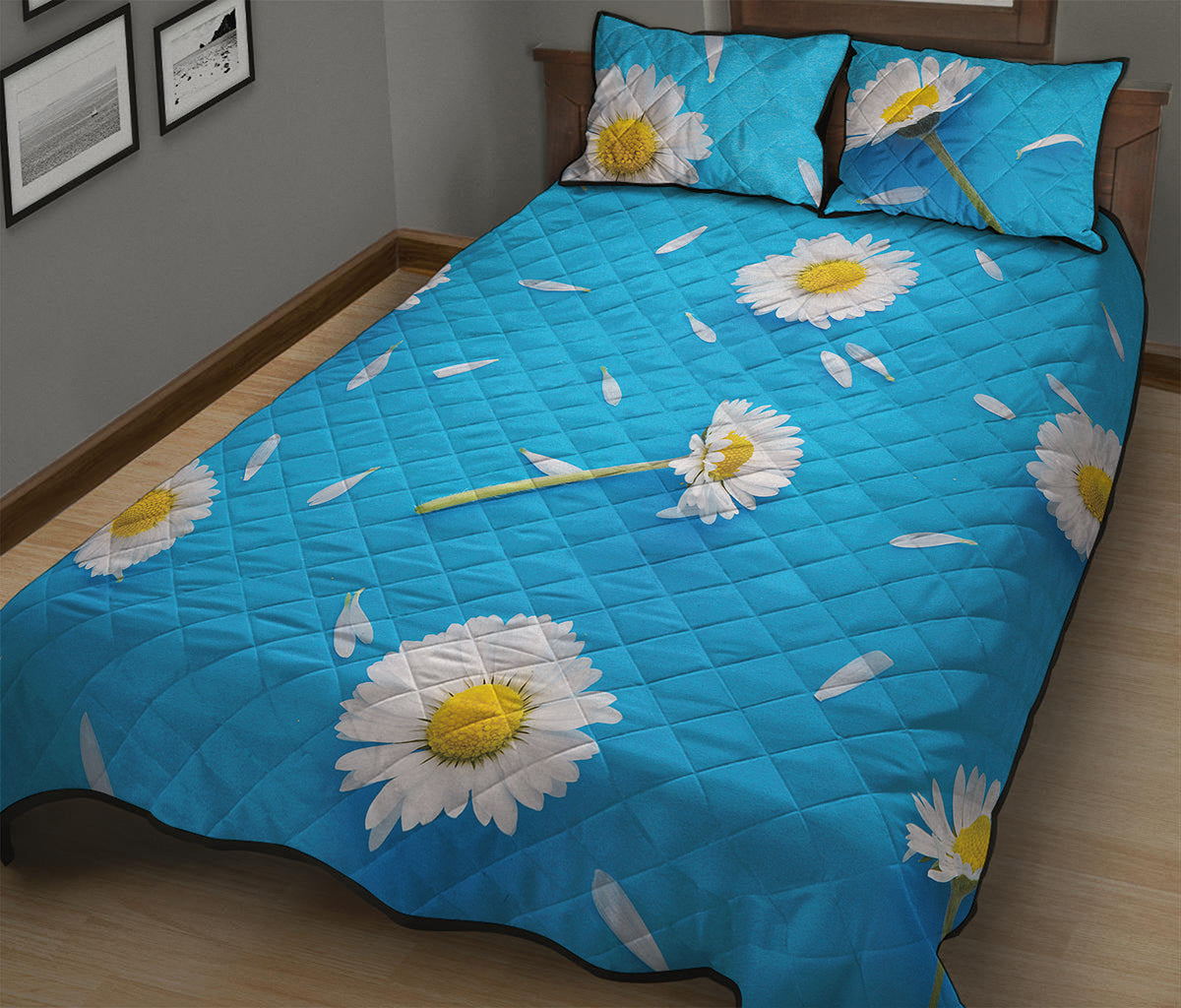 White Daisy Flower Print Quilt Bed Set