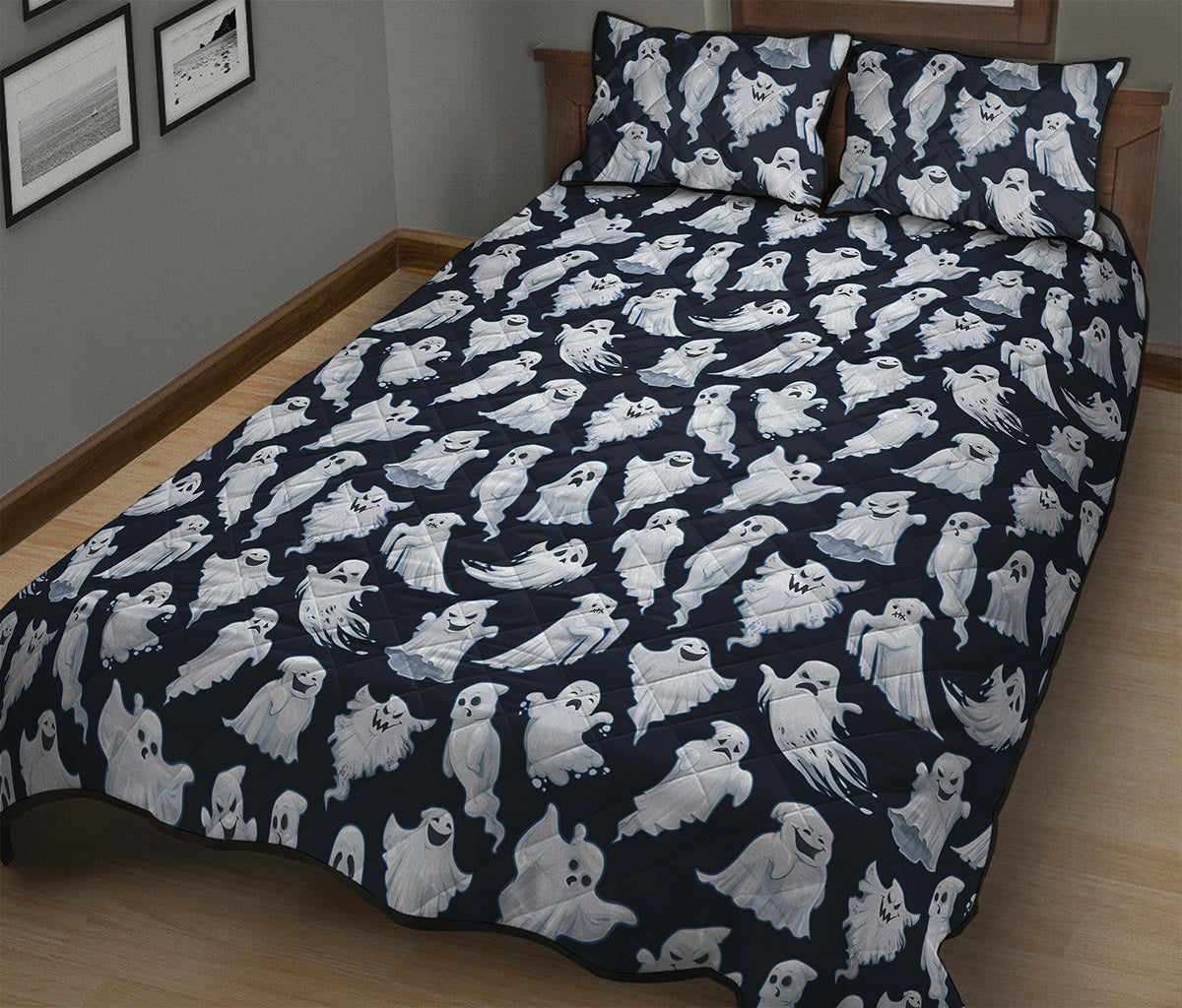 White Ghost Pattern Print Quilt Bed Set