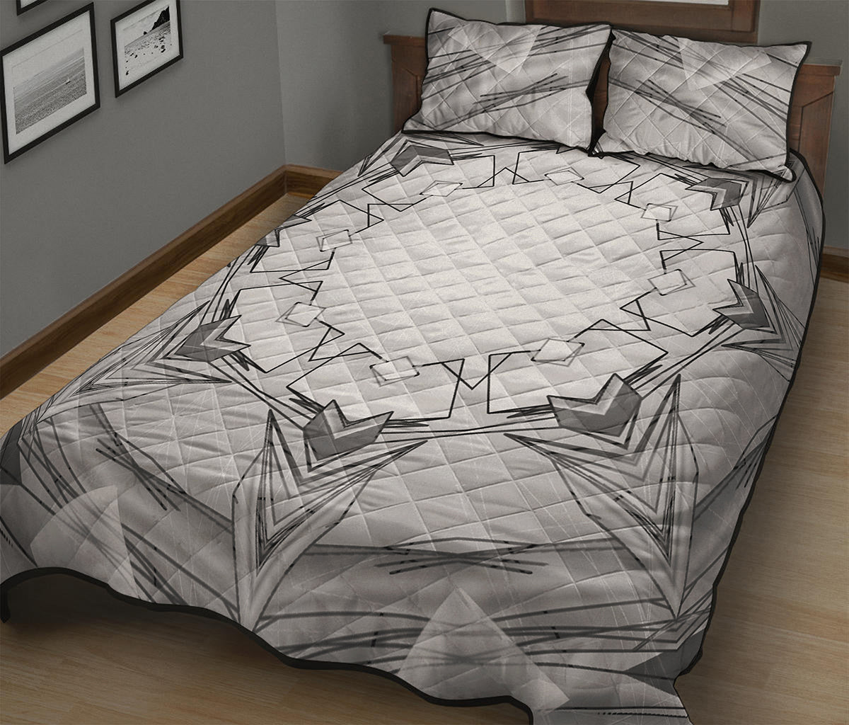White Kaleidoscope Print Quilt Bed Set