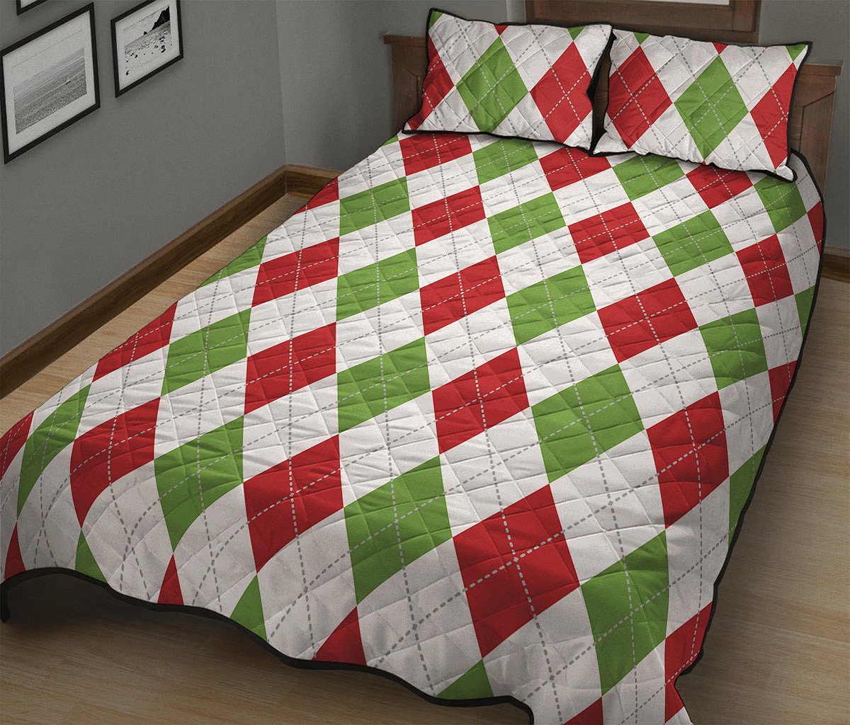 White Red And Green Argyle Pattern Print Quilt Bed Set