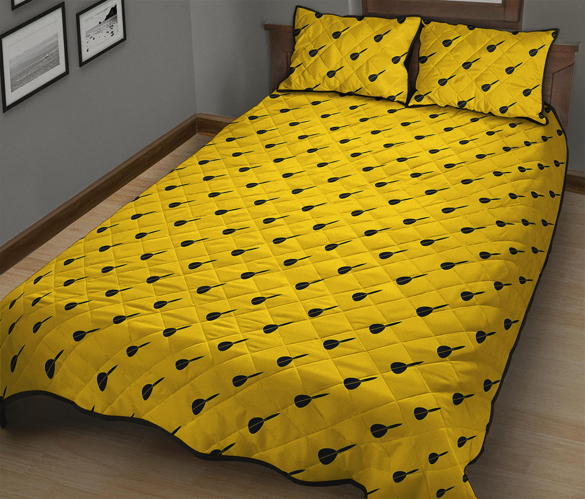 Yellow And Black Dart Pattern Print Quilt Bed Set