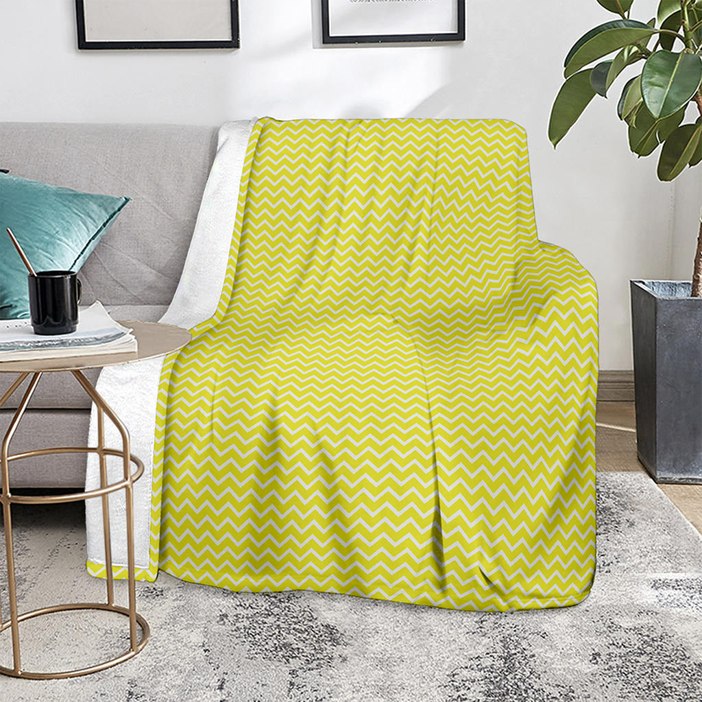Yellow And White Zigzag Pattern Print Blanket