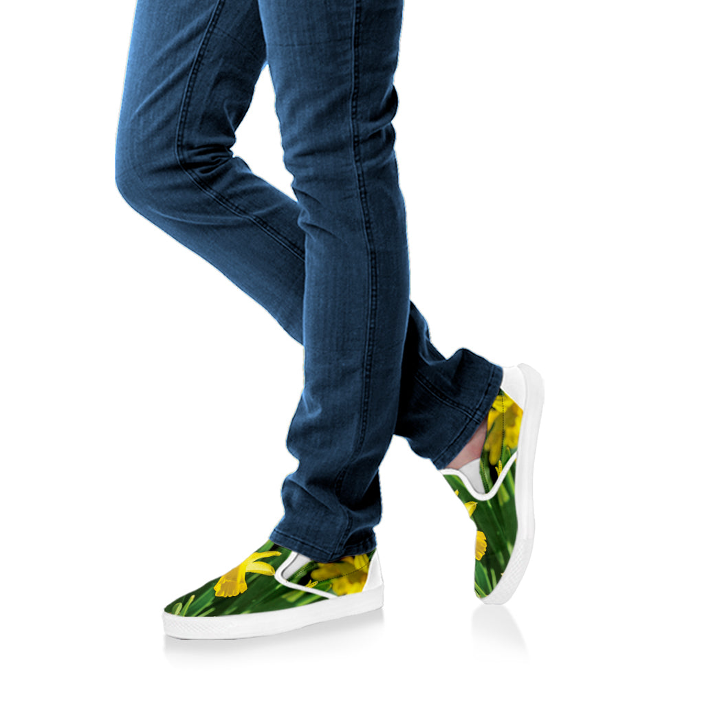 Yellow Daffodil Flower Print White Slip On Shoes