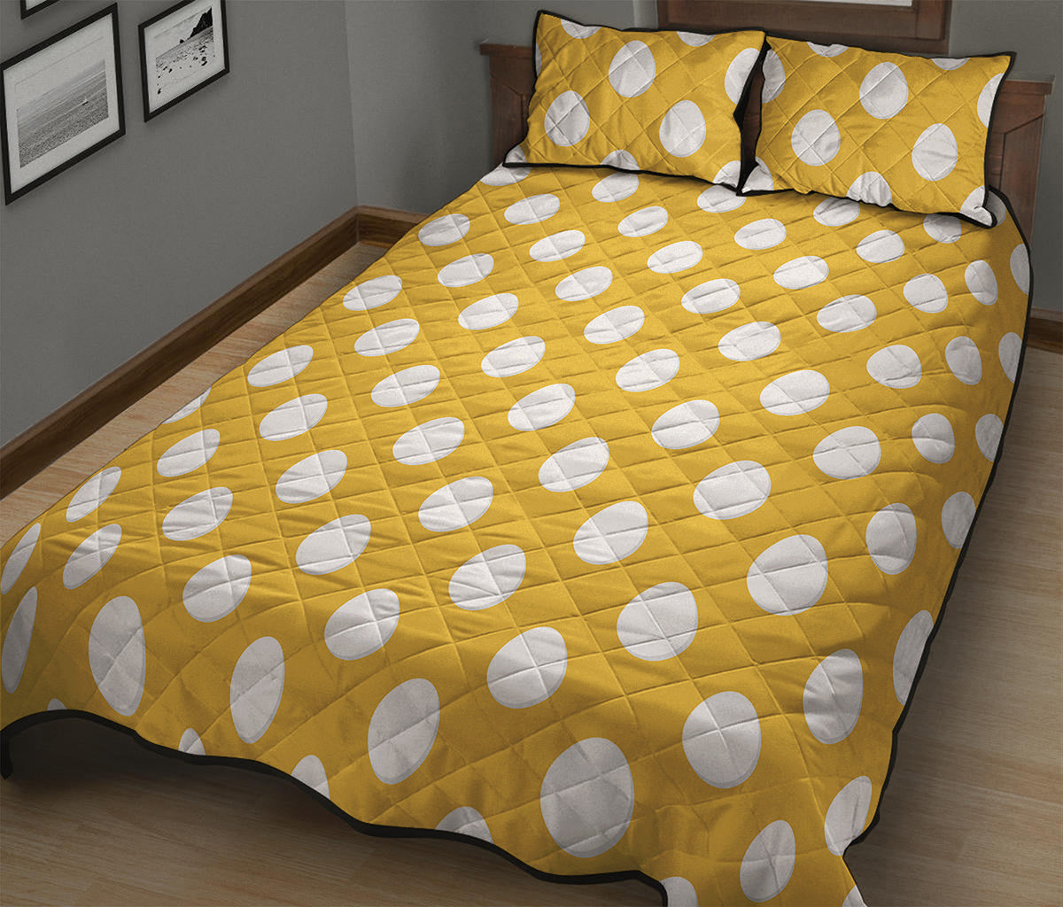 Yellow Eggs Pattern Print Quilt Bed Set