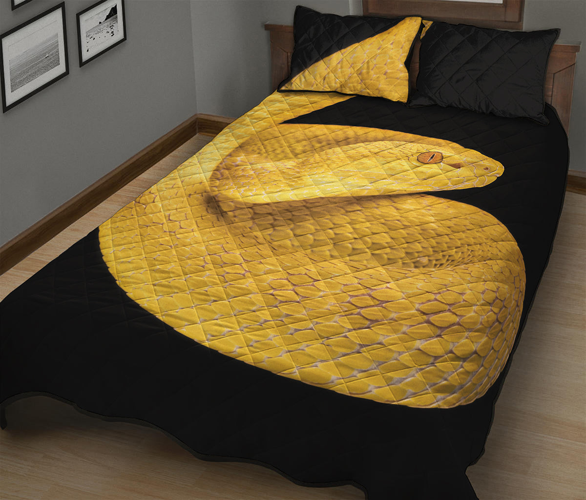 Yellow Snake Print Quilt Bed Set