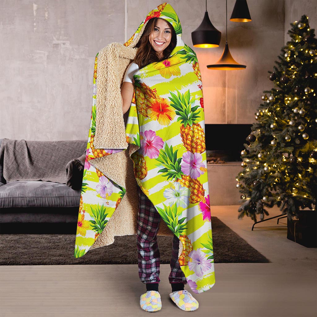 Yellow Striped Pineapple Pattern Print Hooded Blanket