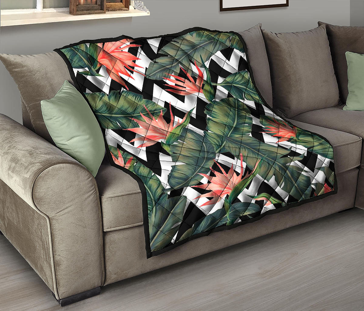 Zig Zag Tropical Pattern Print Quilt