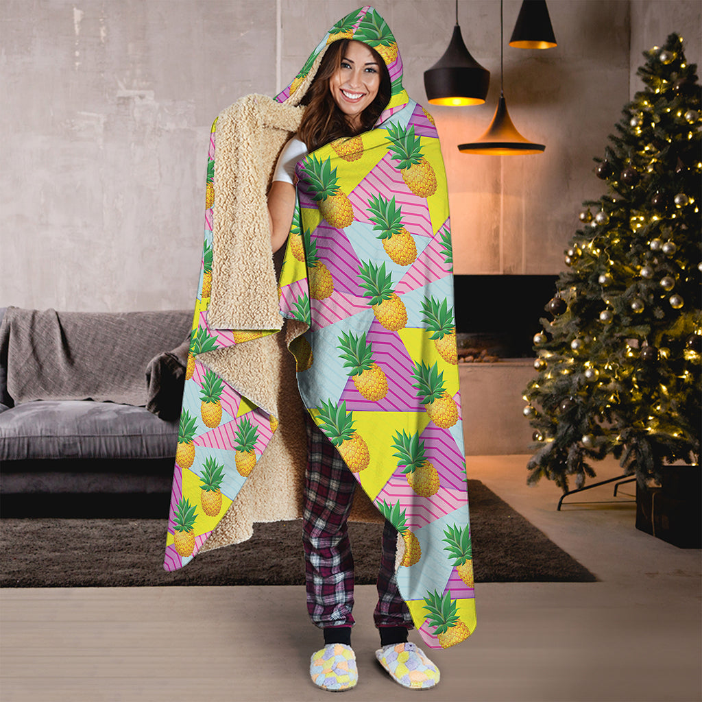 Zigzag Pineapple Pattern Print Hooded Blanket