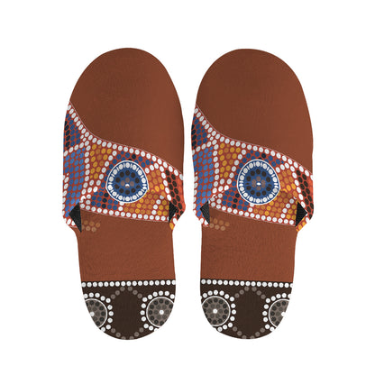 Aboriginal Dot Boomerang Print Slippers
