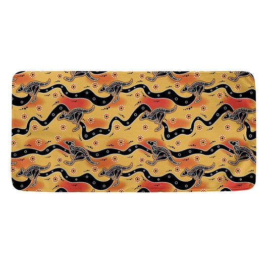 Aboriginal Kangaroo Pattern Print Towel
