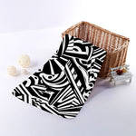 Abstract Dazzle Pattern Print Towel