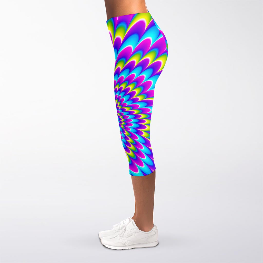Abstract Dizzy Moving Optical Illusion Women's Capri Leggings