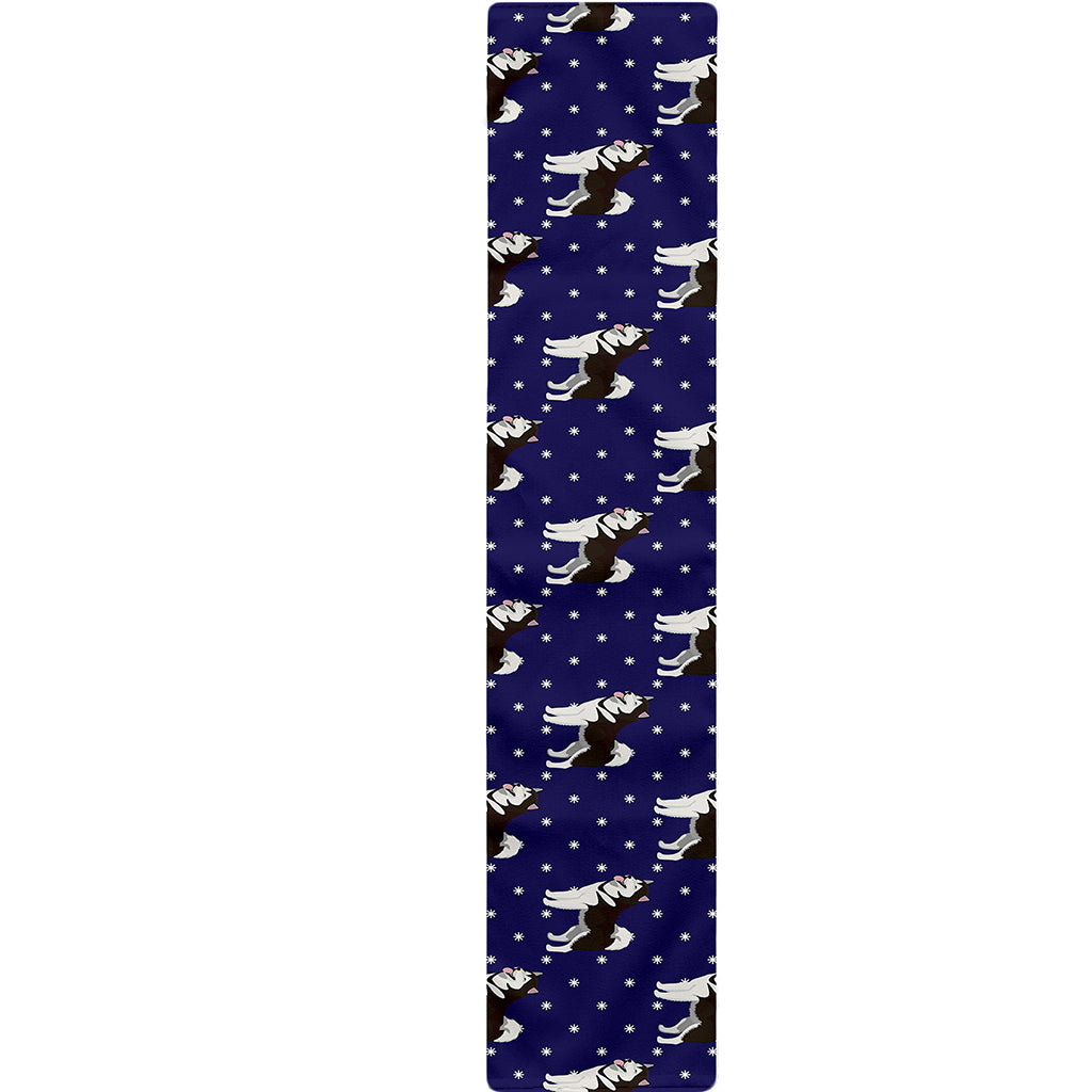 Alaskan Malamute Pattern Print Table Runner