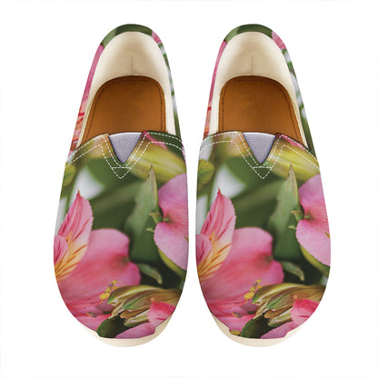 Alstroemeria Flower Print Casual Shoes