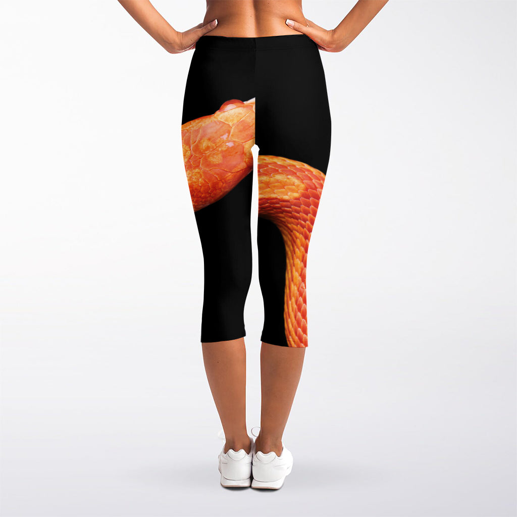 Amel Motley Corn Snake Print Women's Capri Leggings