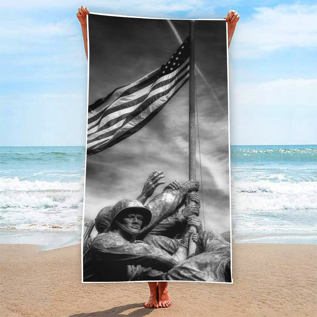 American War Memorial Print Beach Towel