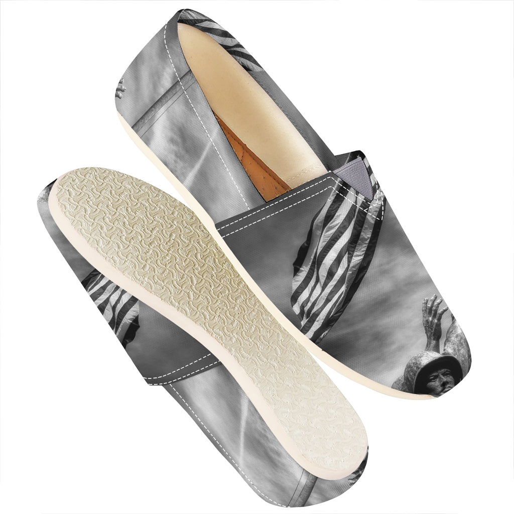 American War Memorial Print Casual Shoes