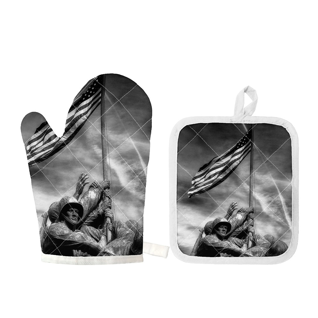 American War Memorial Print Oven Mitt And Pot Holder Set