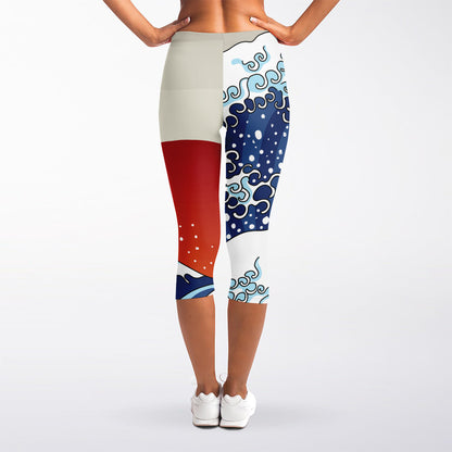 Ancient Great Japanese Wave Print Women's Capri Leggings