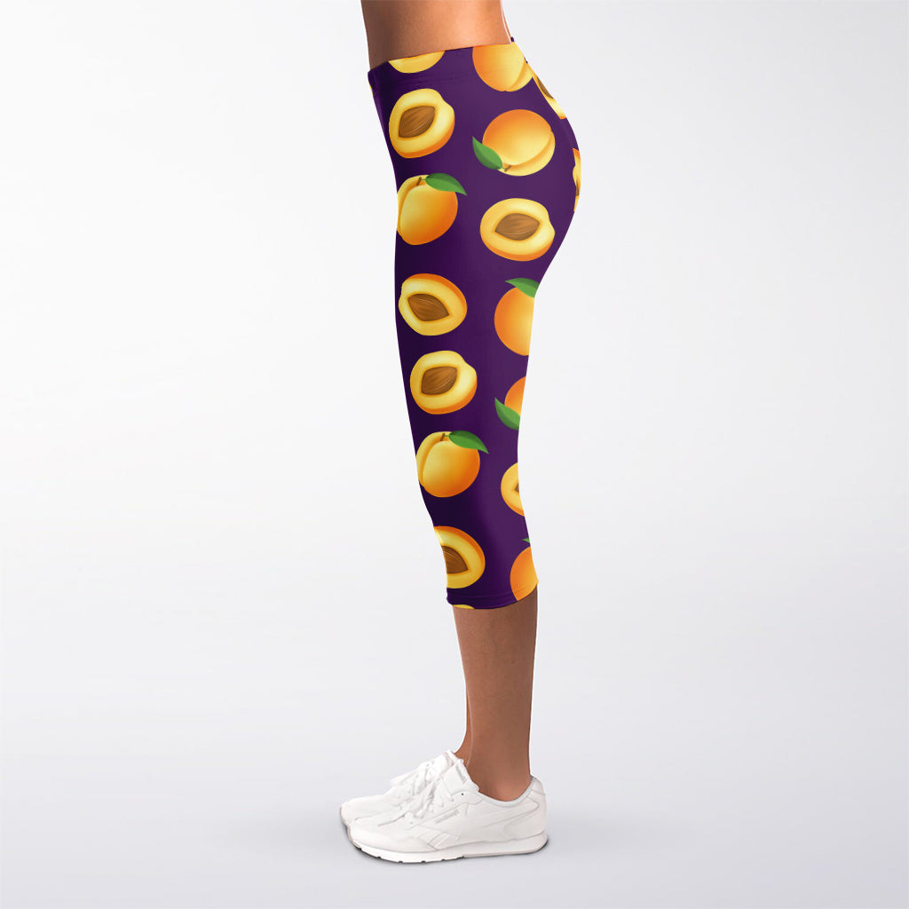 Apricot Fruit Pattern Print Women's Capri Leggings
