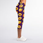 Apricot Fruit Pattern Print Women's Capri Leggings