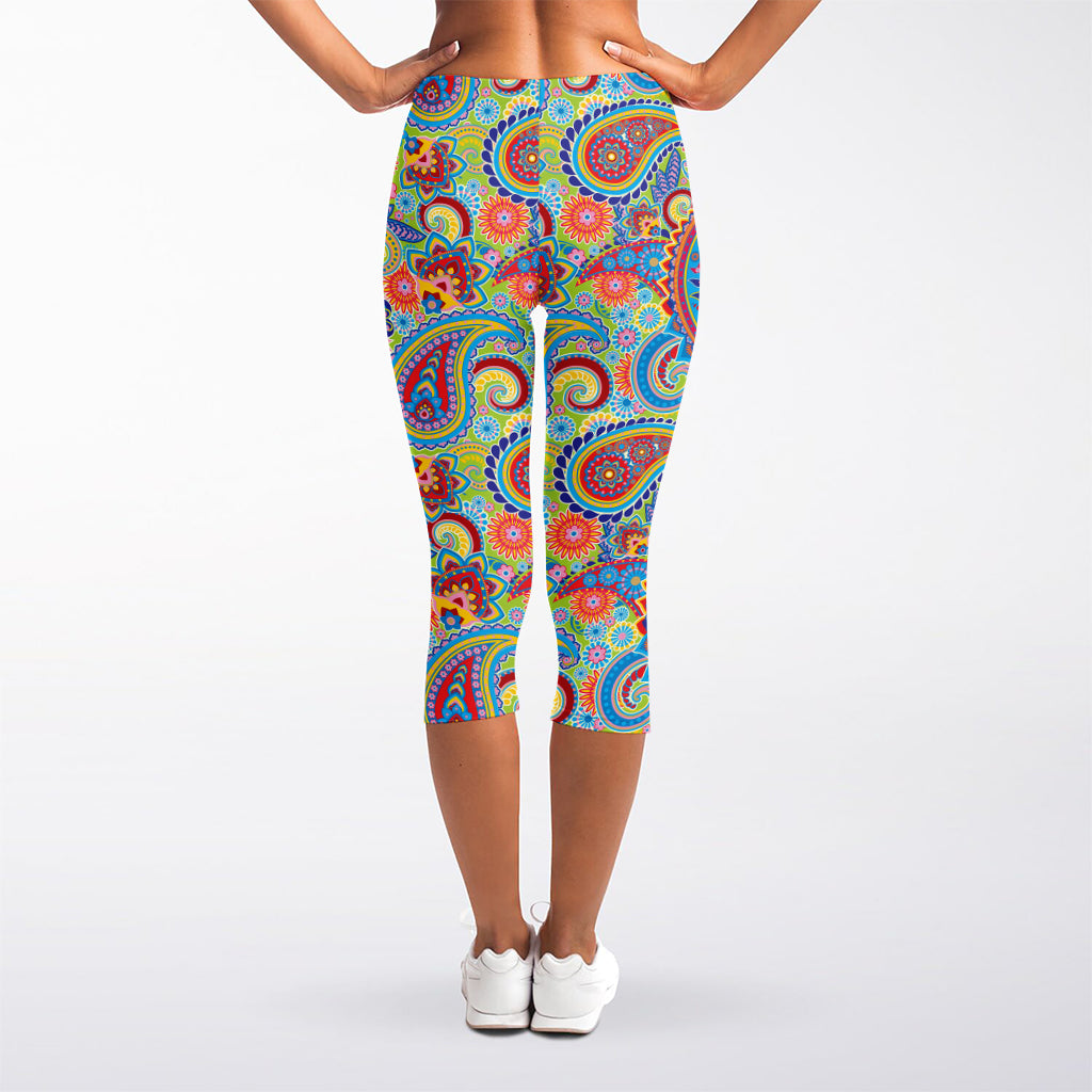 Asian Paisley Pattern Print Women's Capri Leggings
