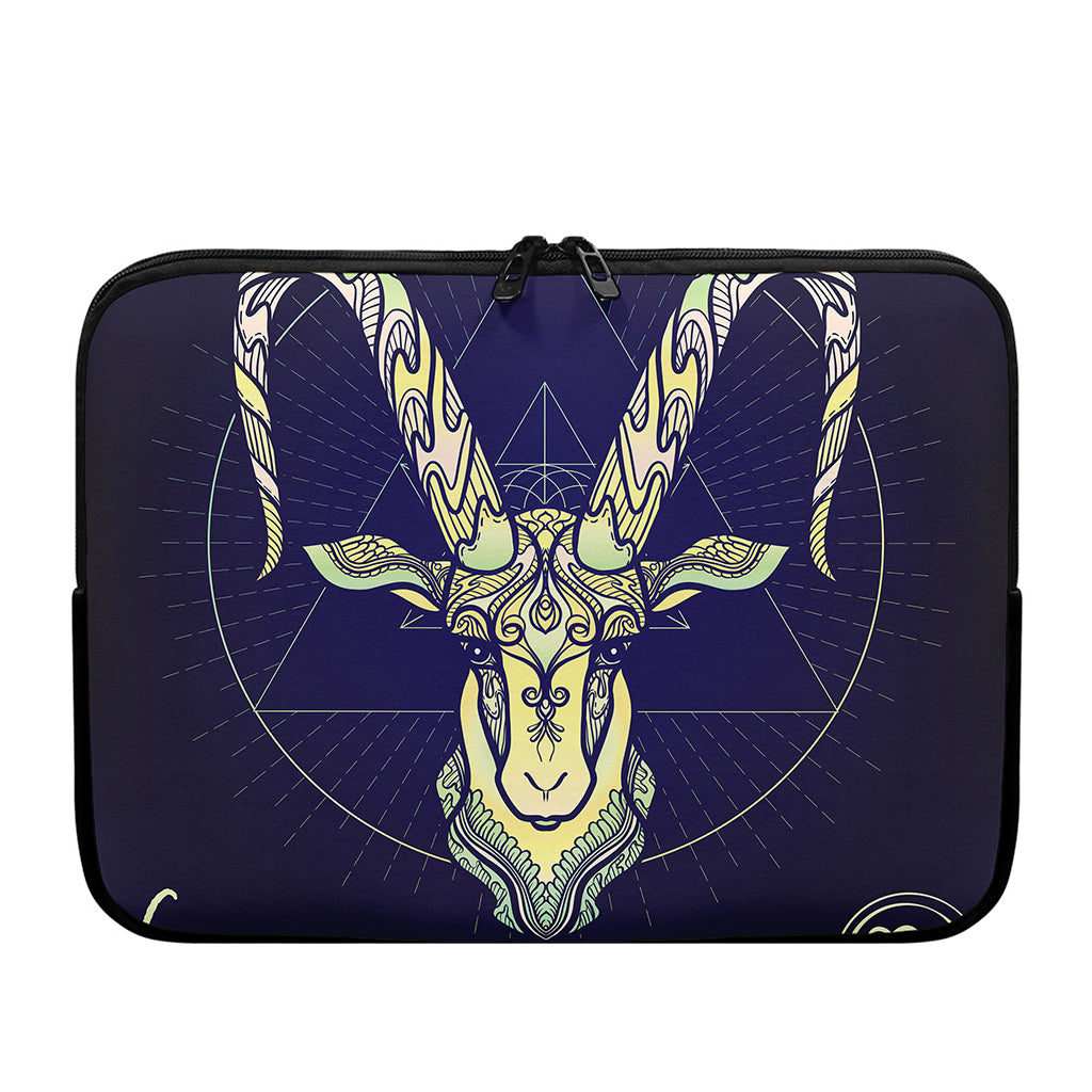 Astrological Capricorn Sign Print Laptop Sleeve