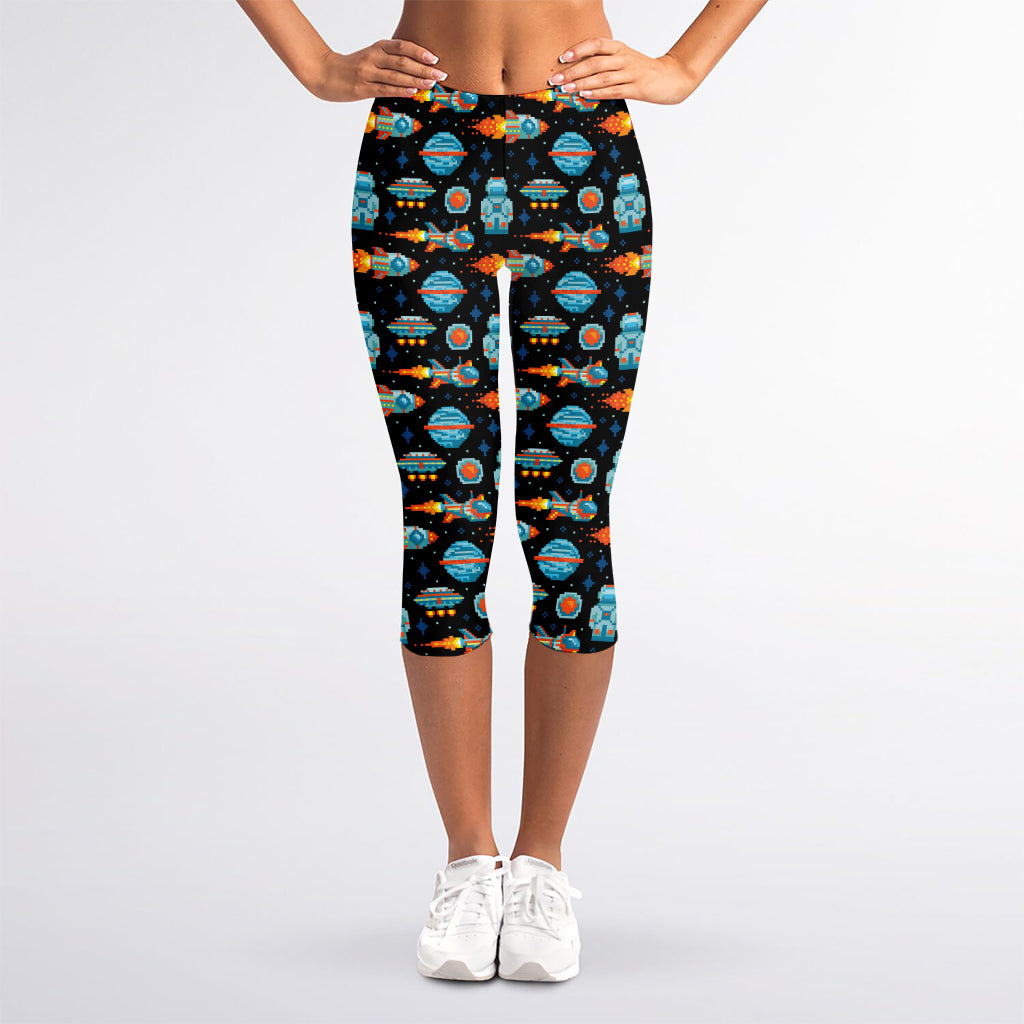 Astronaut And Space Pixel Pattern Print Women's Capri Leggings