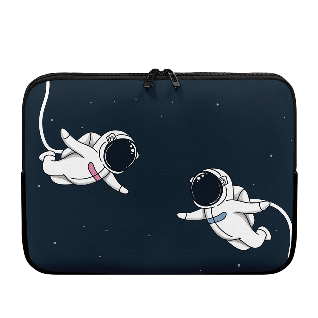 Astronaut Couple In Space Print Laptop Sleeve