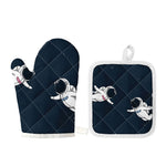 Astronaut Couple In Space Print Oven Mitt And Pot Holder Set
