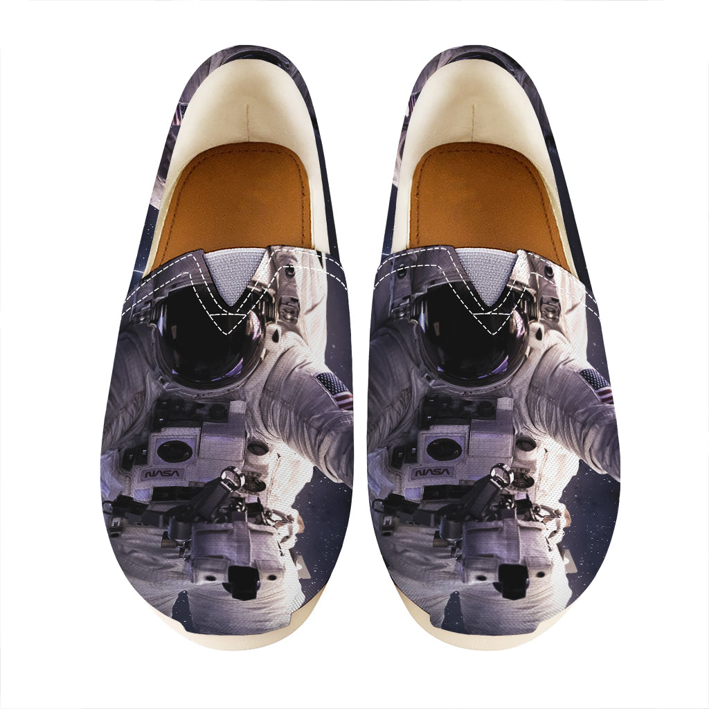 Astronaut Floating In Outer Space Print Casual Shoes