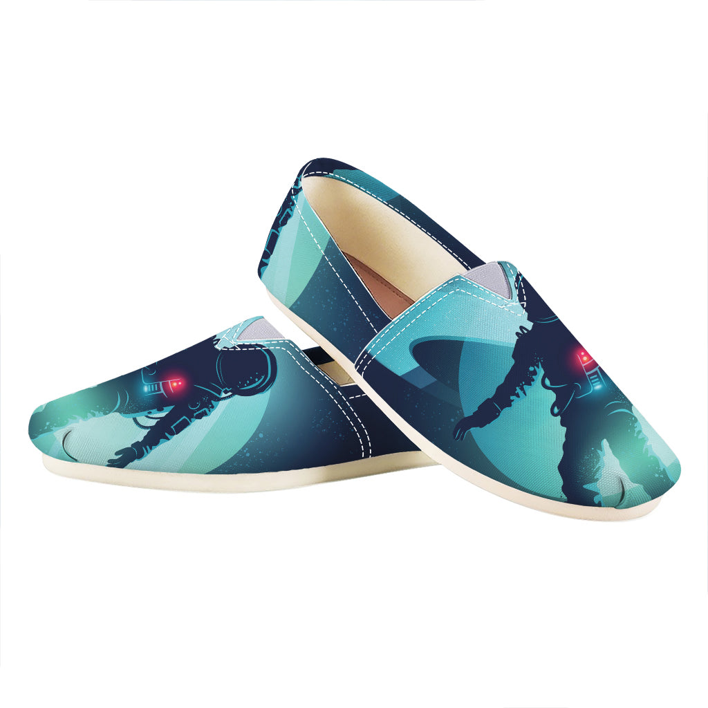 Astronaut Floating Through Space Print Casual Shoes