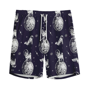 Astronaut Pug In Space Pattern Print Men's Sports Shorts