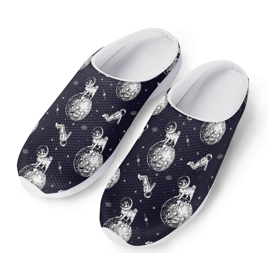 Astronaut Pug In Space Pattern Print Mesh Casual Shoes