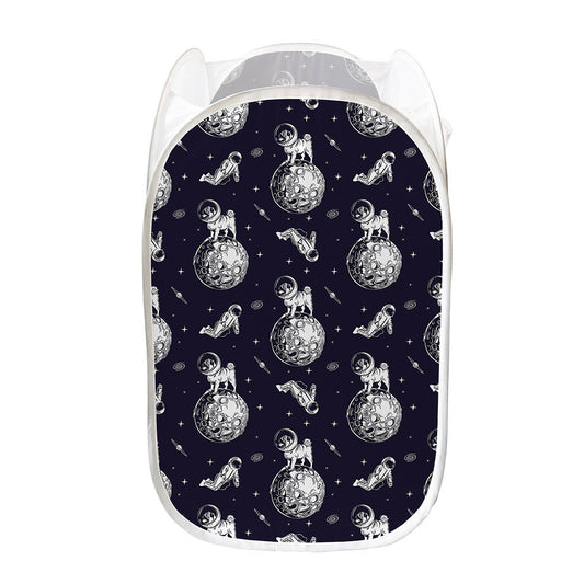 Astronaut Pug In Space Pattern Print Mesh Laundry Hamper