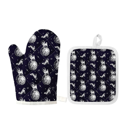 Astronaut Pug In Space Pattern Print Oven Mitt And Pot Holder Set