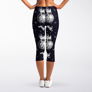 Astronaut Pug In Space Pattern Print Women's Capri Leggings