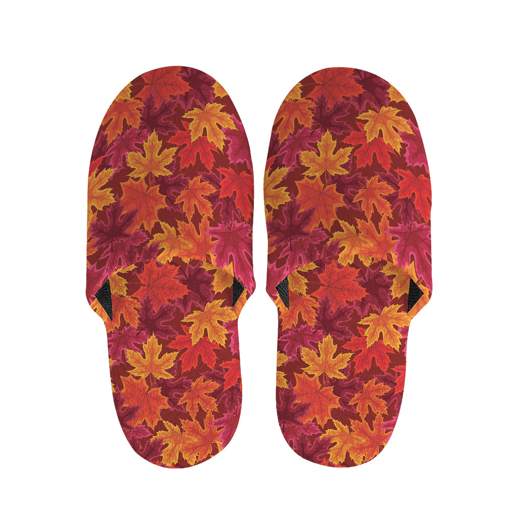 Autumn Maple Leaves Pattern Print Slippers