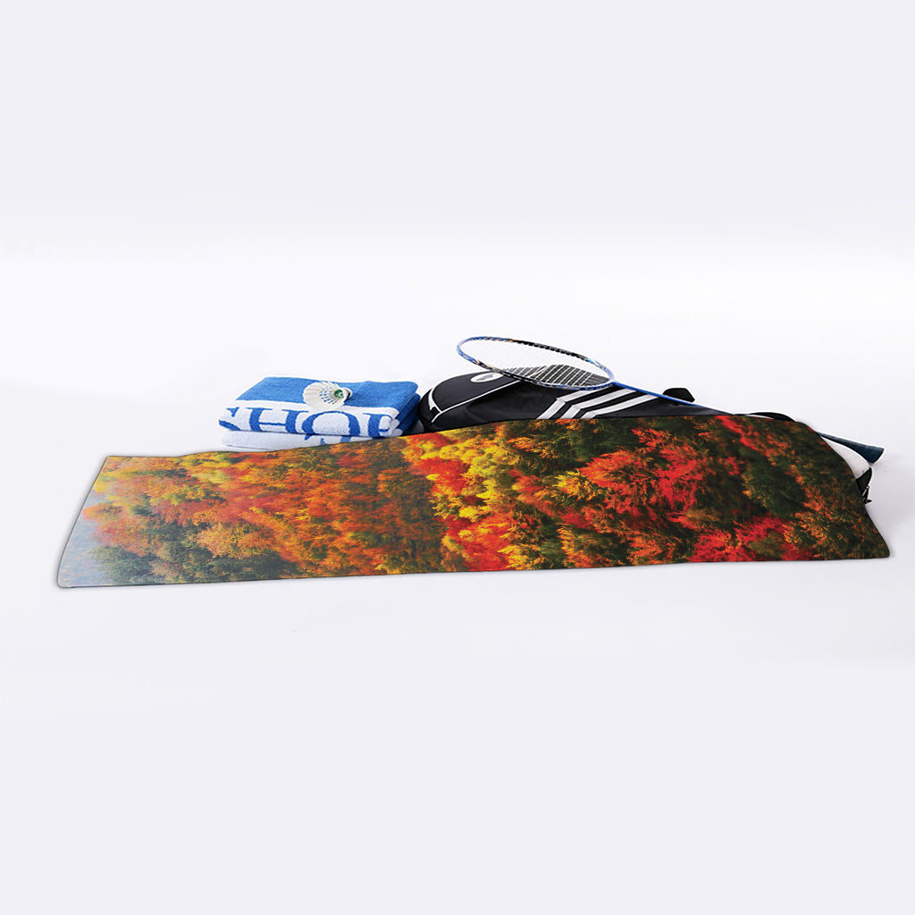 Autumn Mountain Print Sports Towel