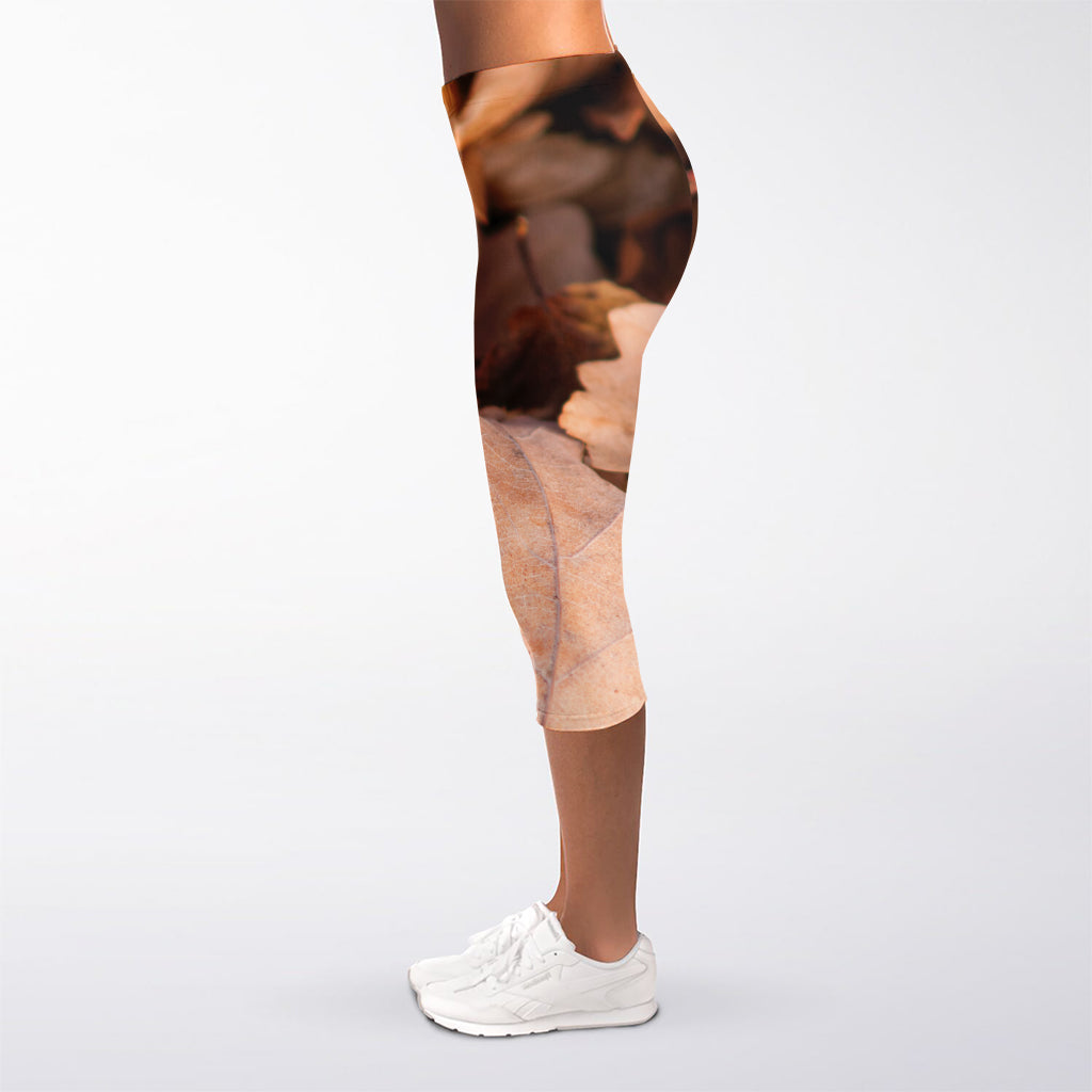 Autumn Oak leaf Print Women's Capri Leggings