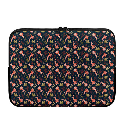 Baby Axolotl Pattern Print Laptop Sleeve