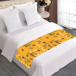 Bee Drawing Pattern Print Bed Runner