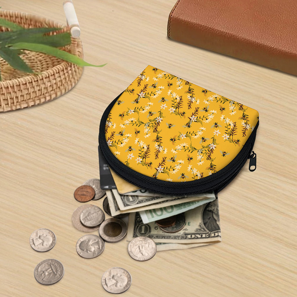 Bee Drawing Pattern Print Coin Purse